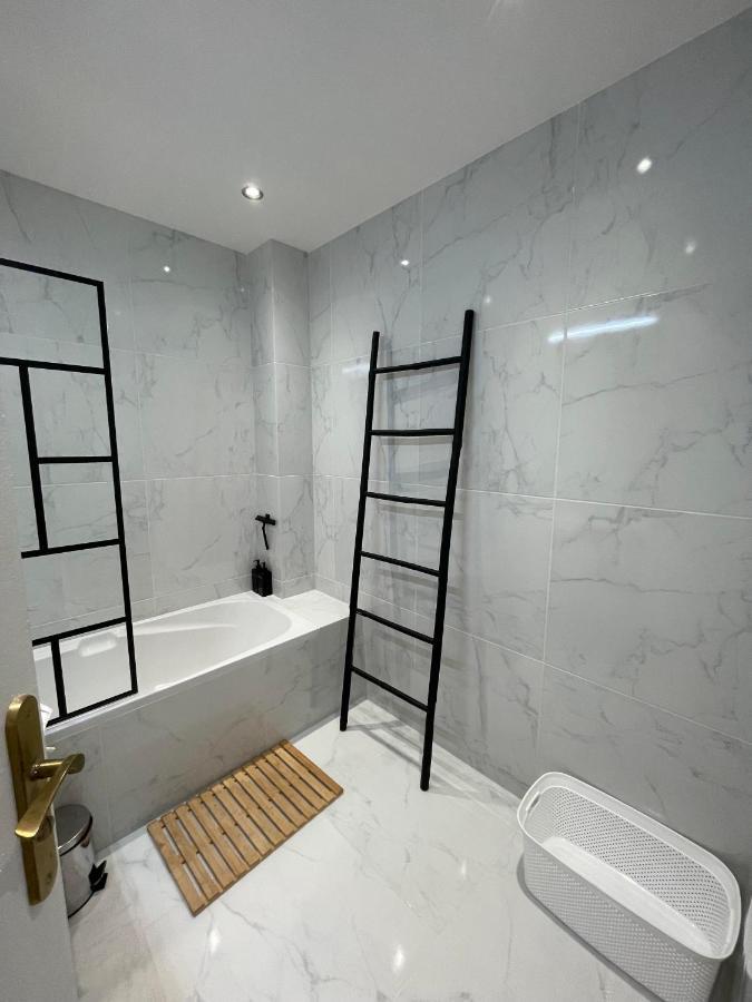 Comfortable Apartment With Parking - Antibes Riviera Exterior foto